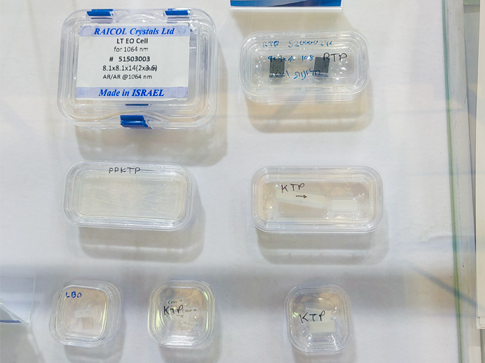 非线性光学晶体、其中LBO晶体特别适合高功率激光的三倍频转换